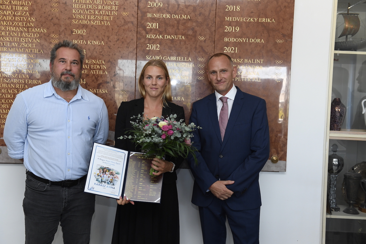 Már 58 név szerepel a márványtáblán