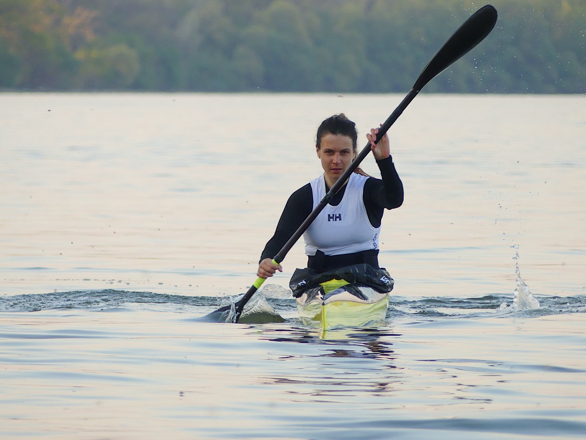 Tíz év szünet után, ma már élete a kajakozás
