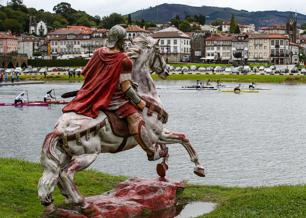 Kisbán Zsófia ezüstérmes, kettős magyar siker az ifjúságiaknál