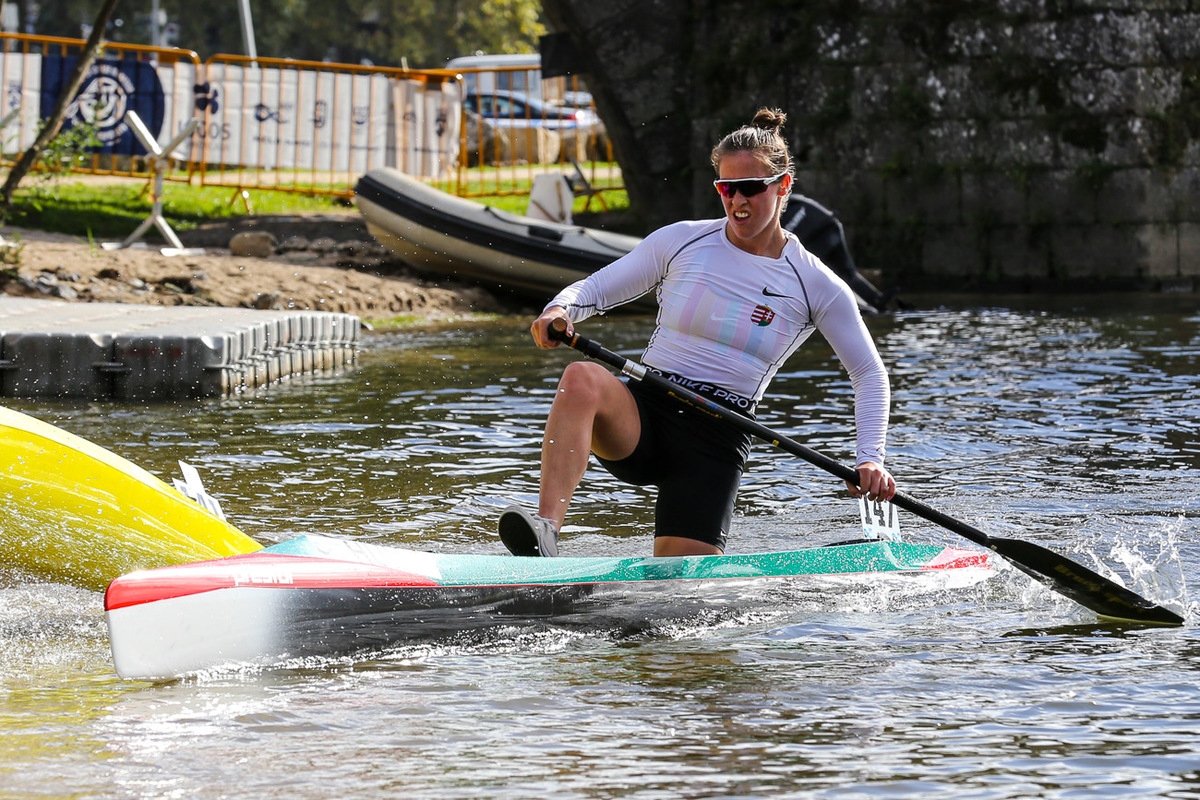 Kisbán Zsófia ezüstérmes, kettős magyar siker az ifjúságiaknál