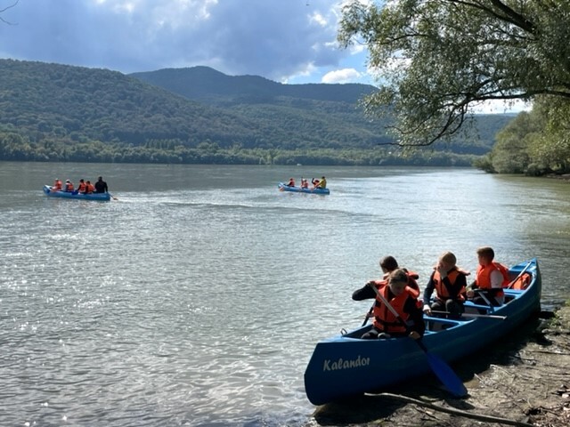 Bringás-kenus túra a Dunakanyarban