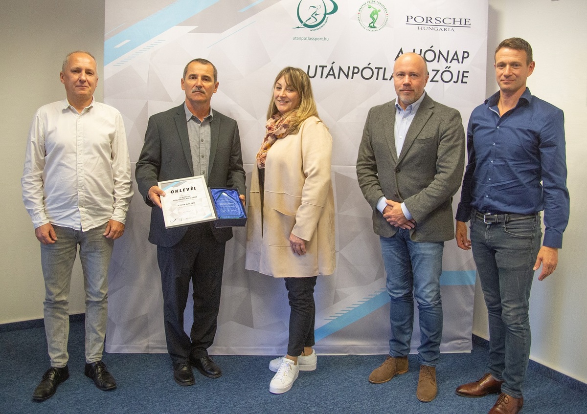 A hónap utánpótlásedzője lett Czina László