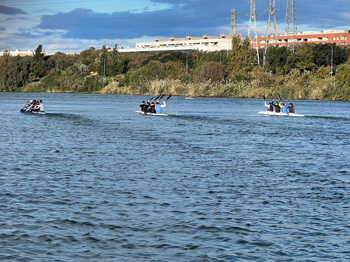 Csapathajókkal próbálkoznak Sevillában