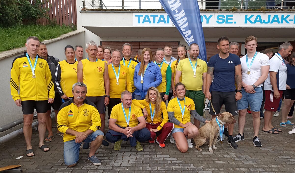 SUP, sárkányhajó és kajakpóló a tatai Öreg-tónál