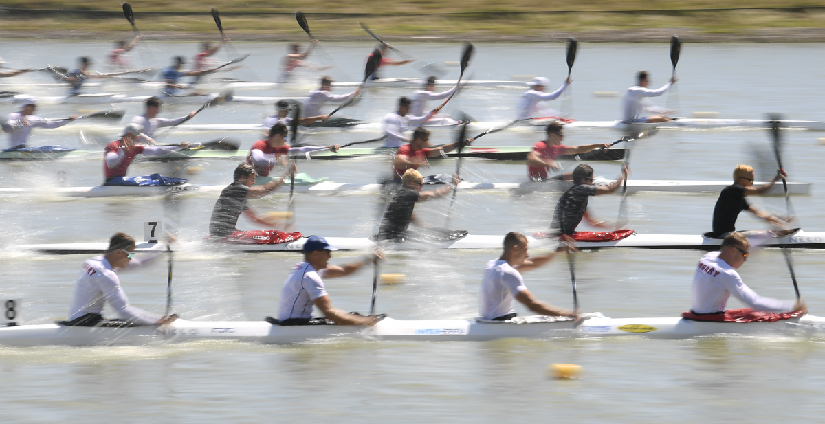 Kopasz Bálint az ezer métert is simán behúzta, a kölyök korosztály is vízre szállt