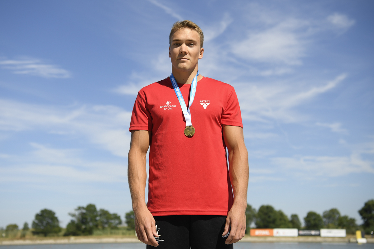 Kopasz Bálint az ezer métert is simán behúzta, a kölyök korosztály is vízre szállt