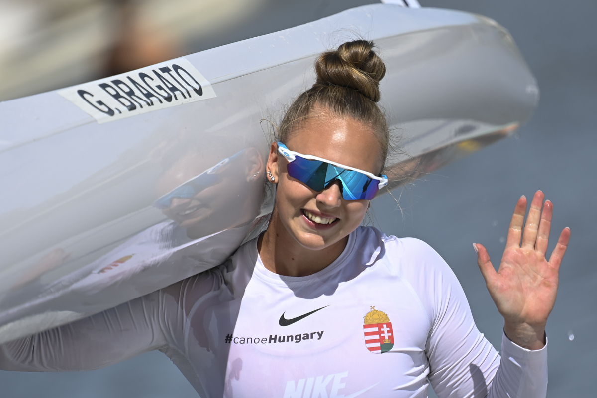 Kopasz Bálint az ezer métert is simán behúzta, a kölyök korosztály is vízre szállt