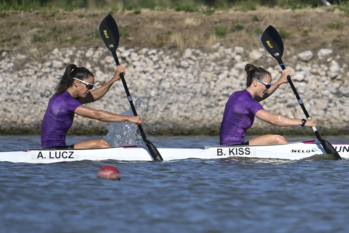 Kopasz Bálint az ezer métert is simán behúzta, a kölyök korosztály is vízre szállt