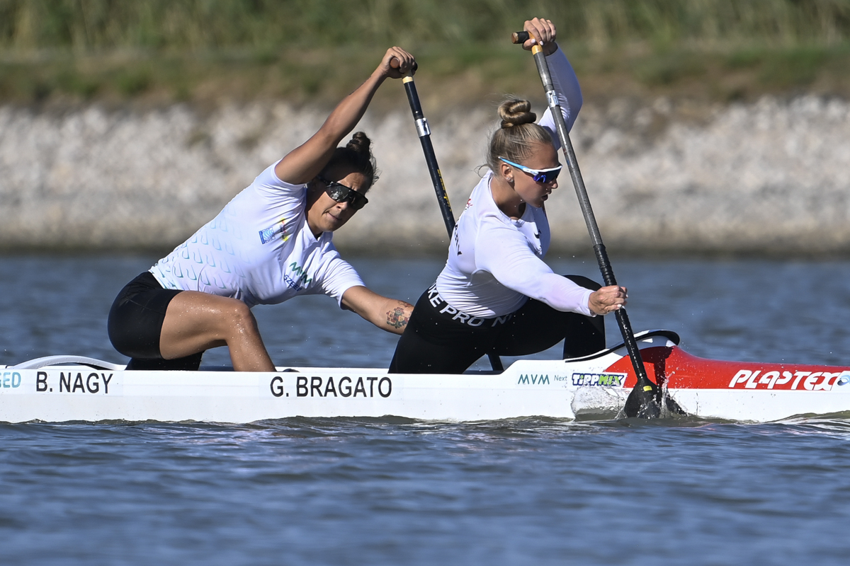Kopasz Bálint az ezer métert is simán behúzta, a kölyök korosztály is vízre szállt