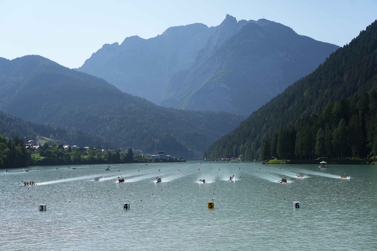 Makulátlan négyesek, hat aranyérem az első döntős délelőtt termése